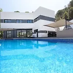 Vila Leeloo - Location Maitikoa *