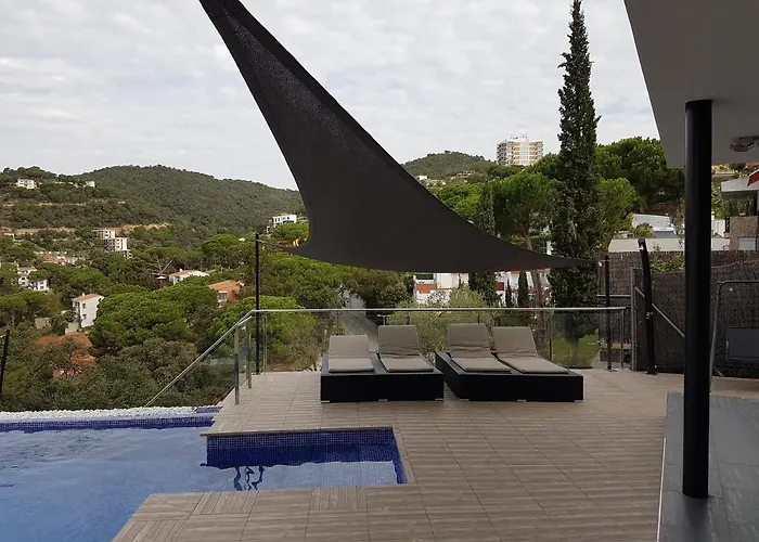 Leeloo - Location Maitikoa Lloret de Mar